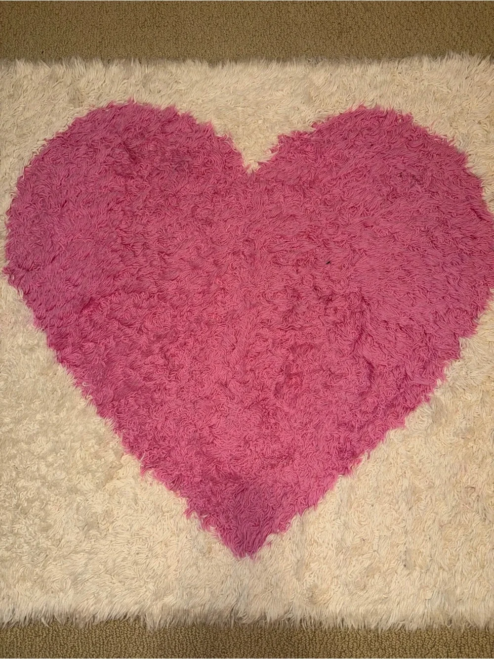POTTERY BARN Pink Heart Shag Area Rug - Home Art